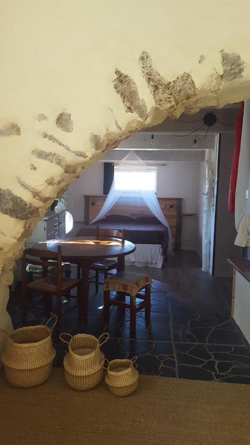 Gite Dans Ancienne Bergerie En Pleine Garrigue Fraissé-des-Corbières エクステリア 写真